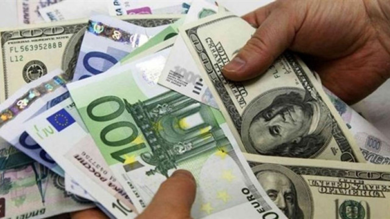 Tranzacții valutare de 100.000 de euro fără autorizarea BNM, din 20 noiembrie: Măsura vizează băncile și investitorii