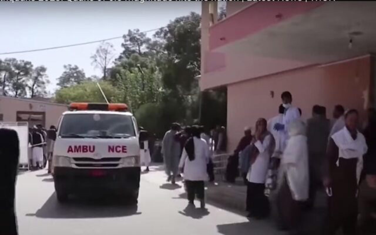 Vestul Afganistanului, lovit de un nou cutremur. O persoană a murit, zeci de oameni răniți sunt transportați spre spitale