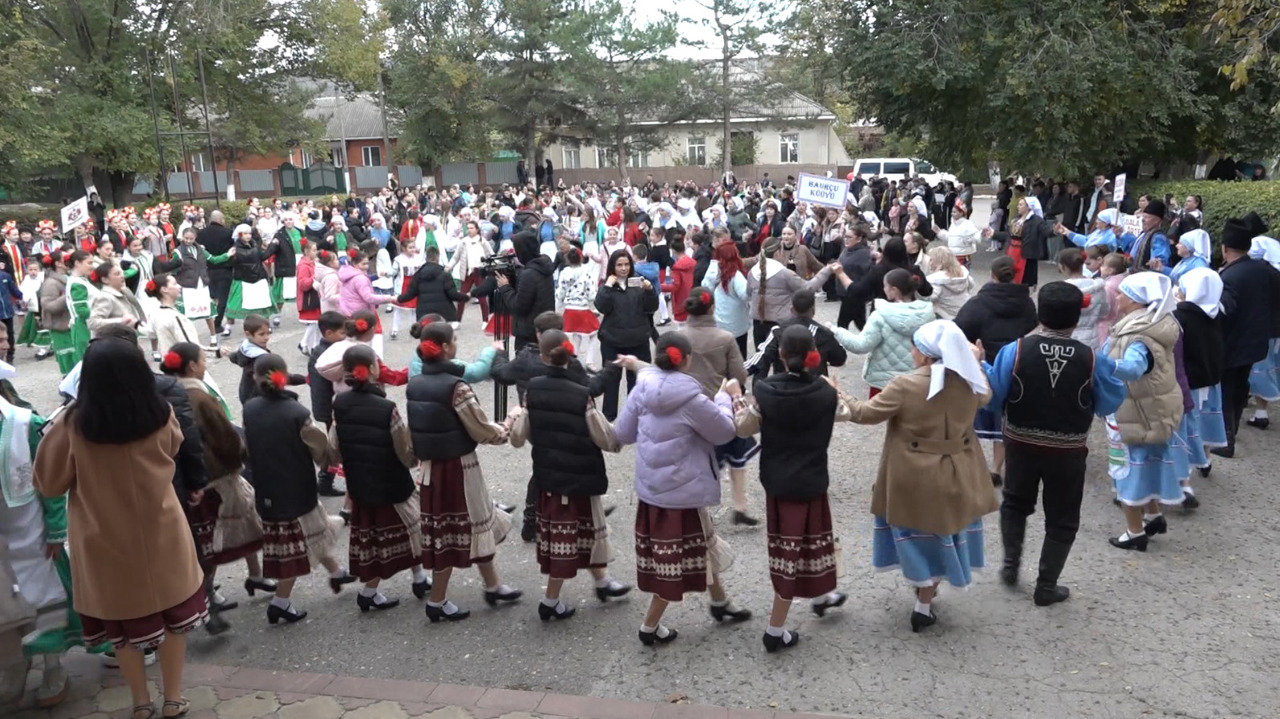 Congaz village turns into Moldova’s folk dance capital for a day