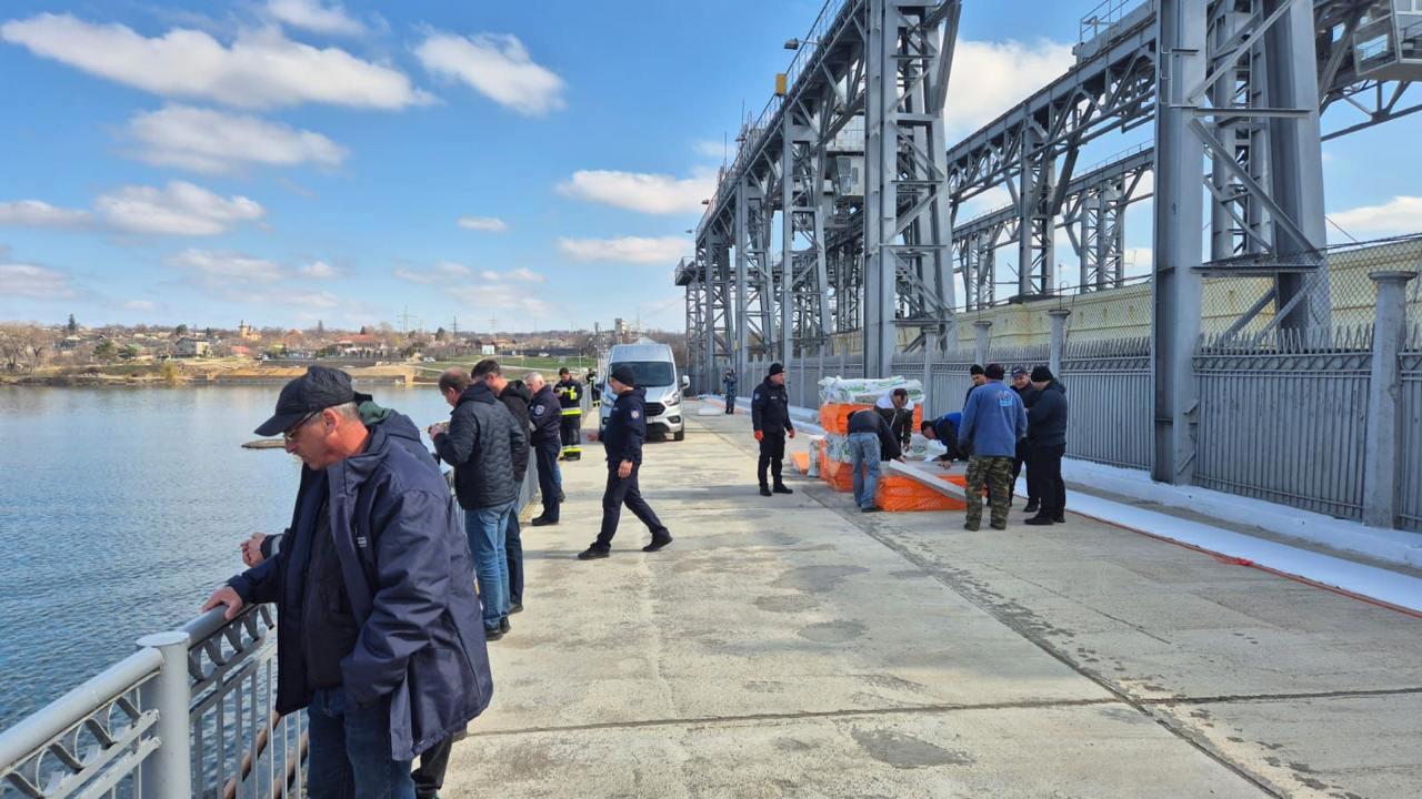 Gheorghe Hajder: Am recepționat încă cinci tone de material absorbant ecologic din Polonia