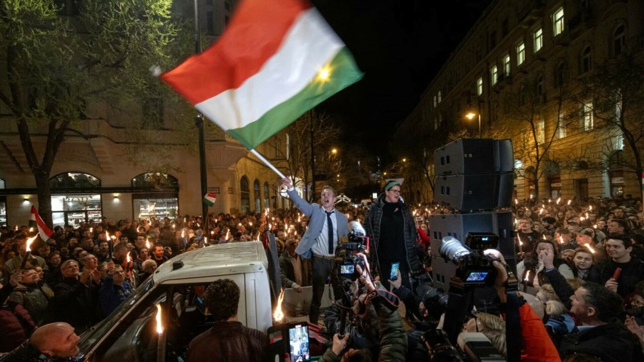 Proteste la Budapesta. Mii de oameni au cerut demisia premierului Viktor Orban și a procurorului-șef 