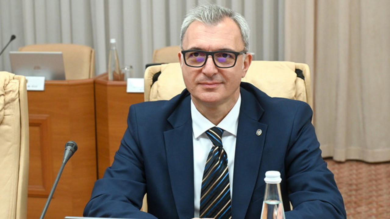 Granturi pentru IMM-uri: până la 1.5 milioane de lei per proiect