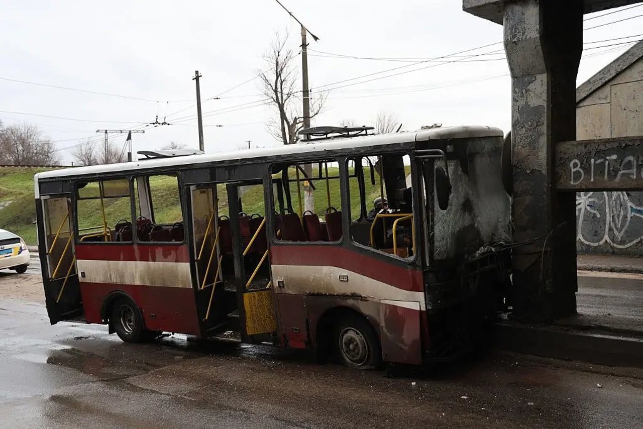 Cinci persoane au fost ucise și 19 rănite în atacurile asupra Ucrainei. O dronă a lovit un vehicul care transporta muncitori