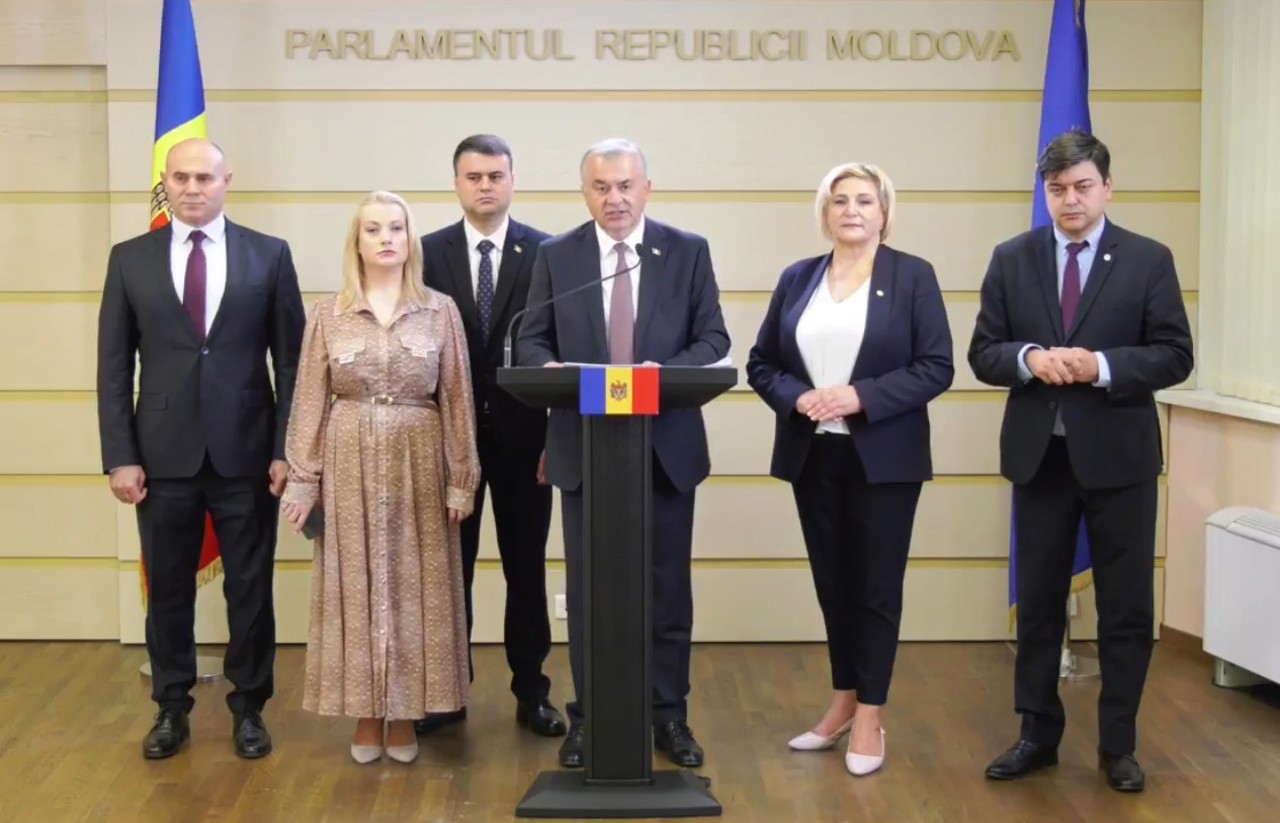 Reprezentanții opoziției parlamentare, la briefingul din 29.09.2026