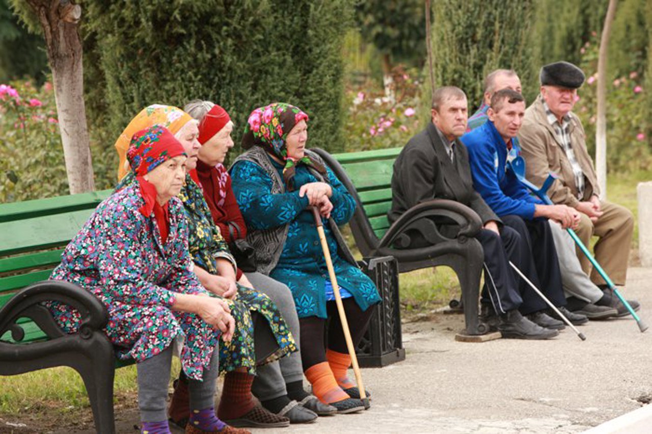 Raportul dintre angajați și pensionari, critic în R. Moldova: 1.1 salariați pentru fiecare bătrân