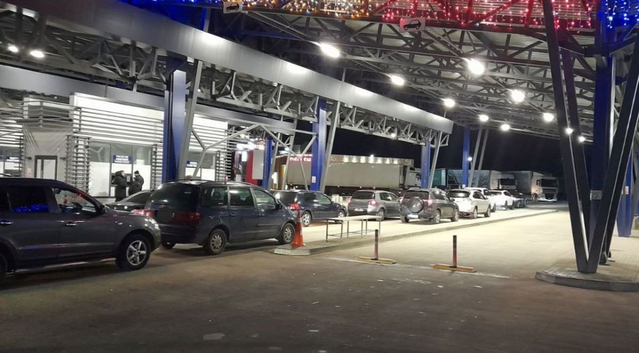 Trafic intens de călători la PTF Leușeni-Albița și Sculeni 