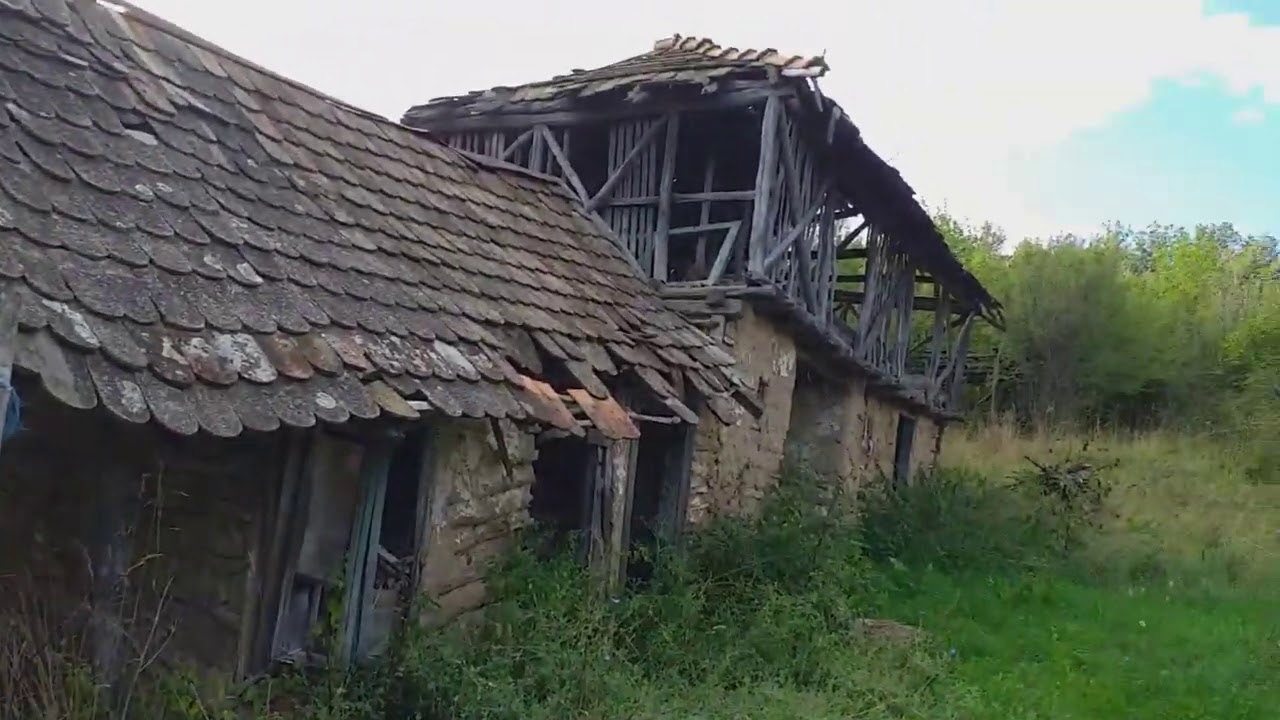 Satul din Republica Moldova care dispare încet: Case părăsite și doar câțiva locuitori rămași 