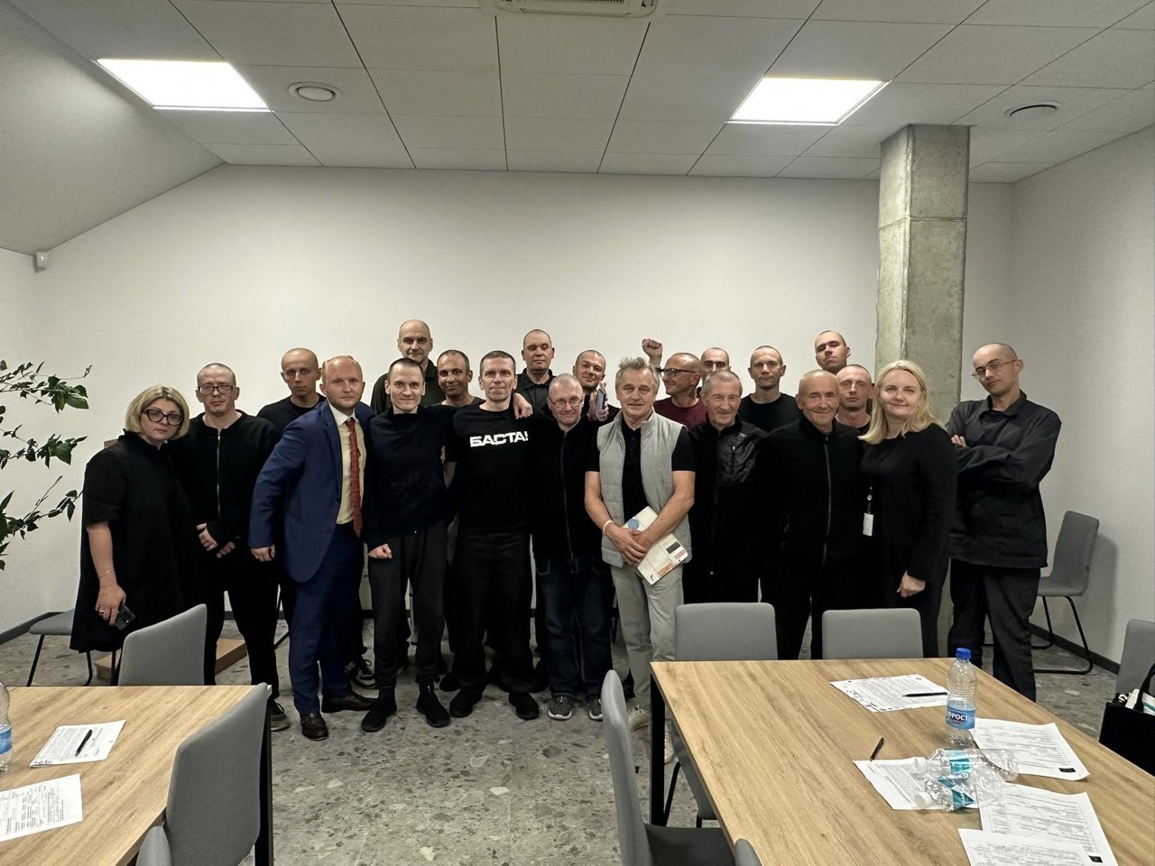 Франак Вячорка о рассказах политзаключенных из Беларуси: "Как истории про сталинские лагеря"