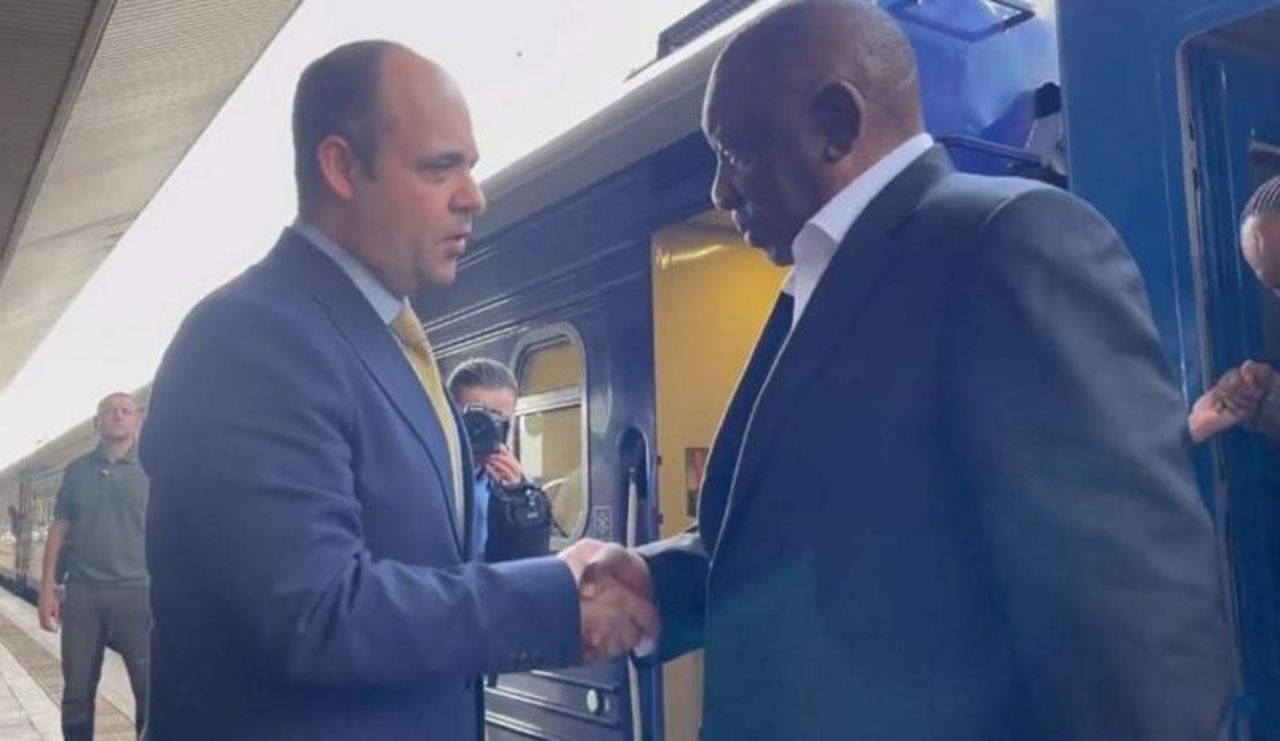 Массированный российский ракетный удар по Киеву как раз в тот момент, когда в столицу Украины прибыла делегация лидеров африканских стран