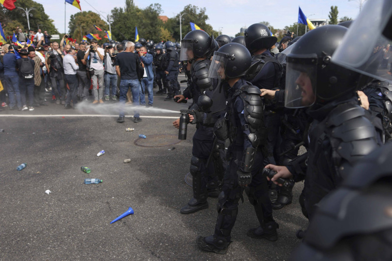 Mii de fermieri și crescători de animale au protestat la București, nemulțumiți de restricțiile impuse la export 