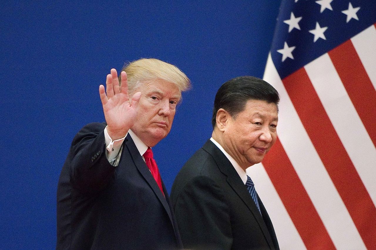 Donald Trump amână cu 90 de zile introducerea noilor tarife pentru bunurile din China