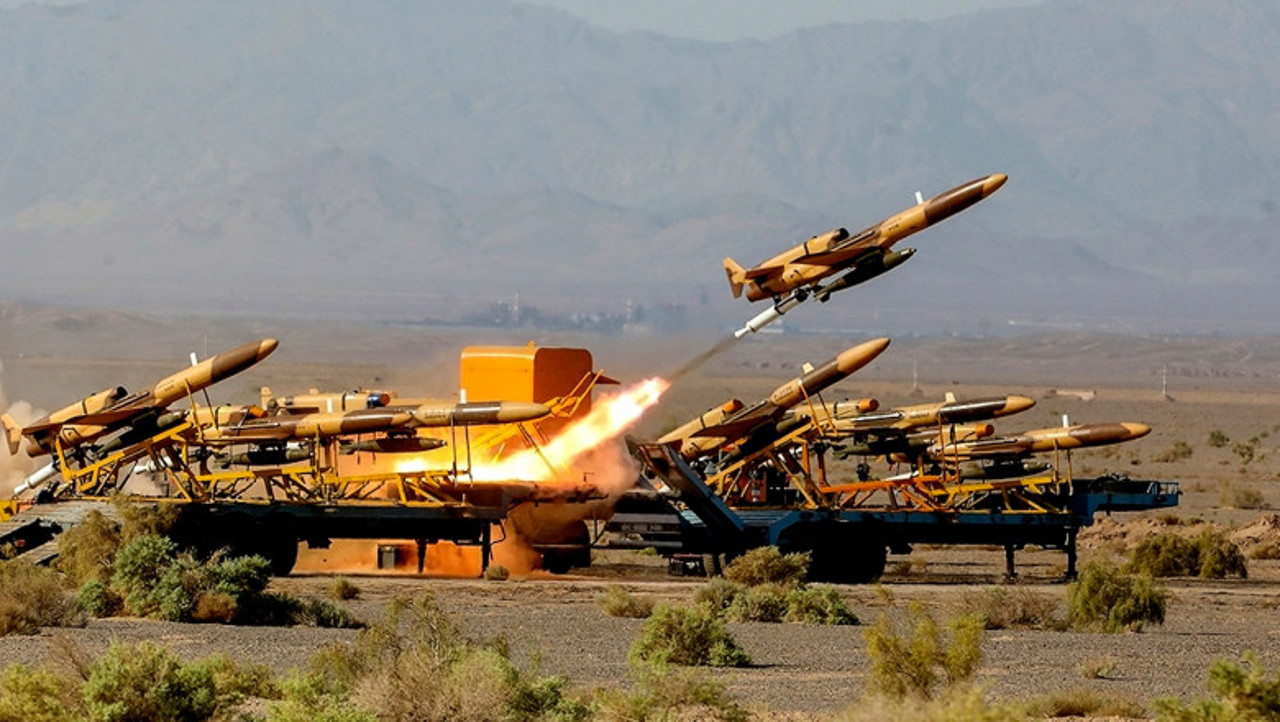 Украинская армия сбила десять иранских беспилотников. Осколок повредил два дома в Киеве