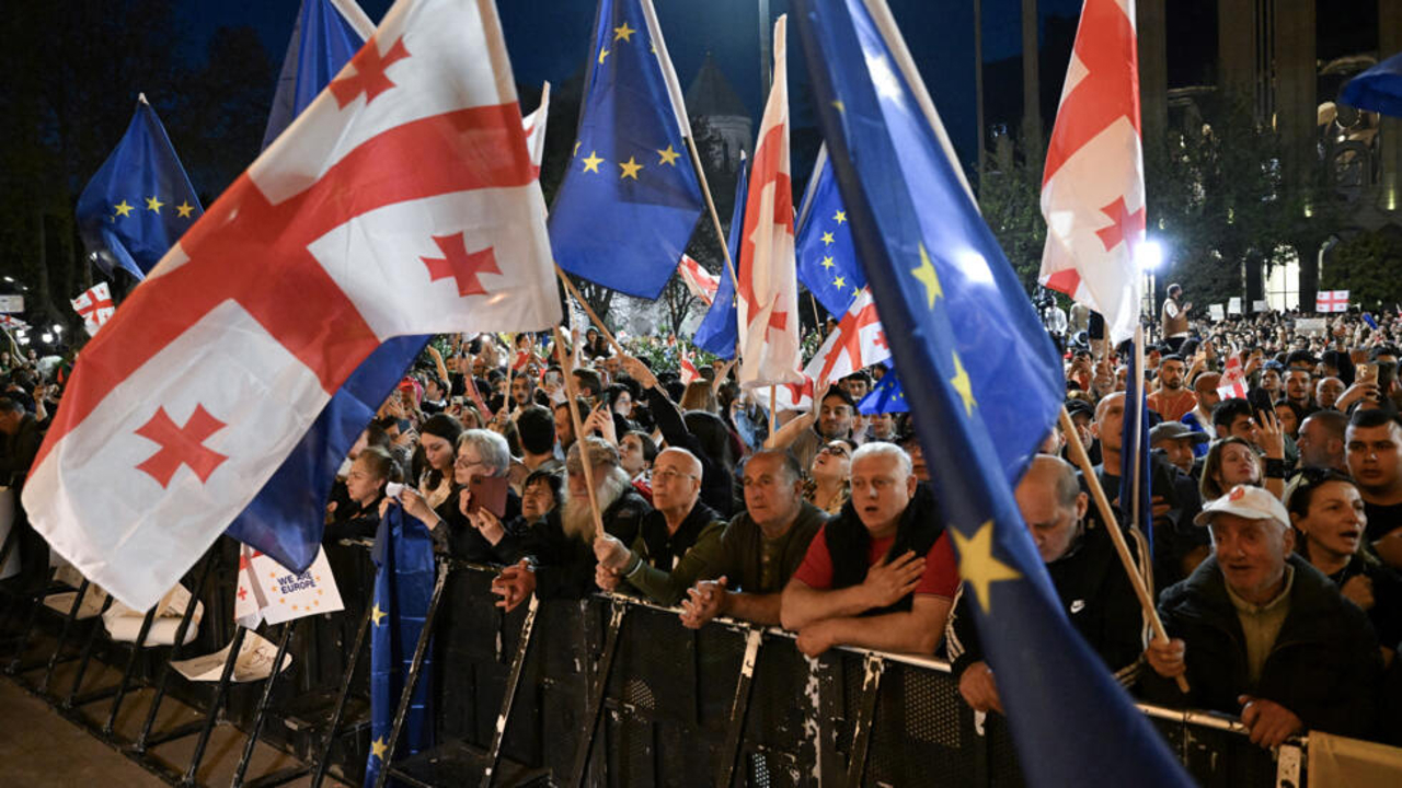 Proteste în Georgia: 20 de mii de persoane au manifestat împotriva unei legi privind „influența străină”