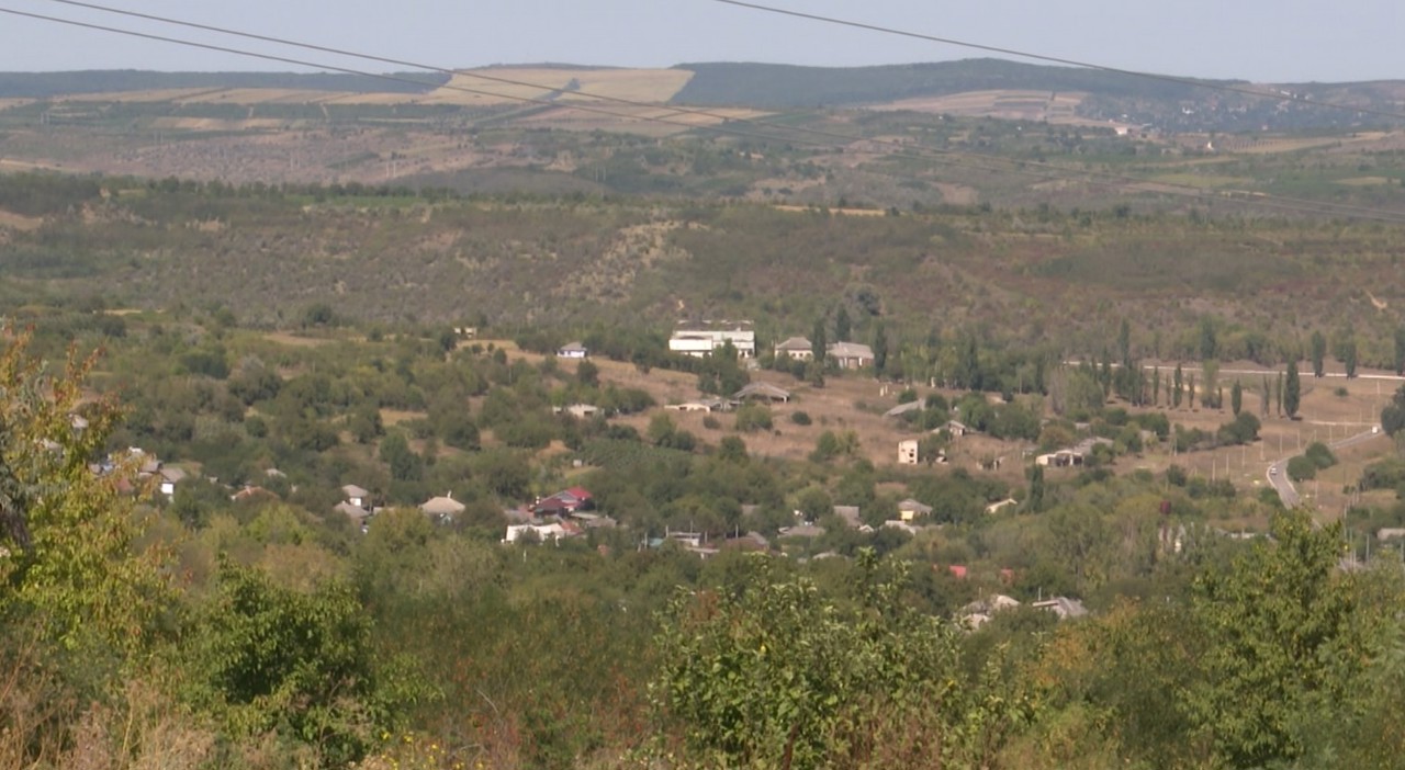 Onișcani și Hirova ar putea avea în curând o primărie comună. Ce spun locuitorii 