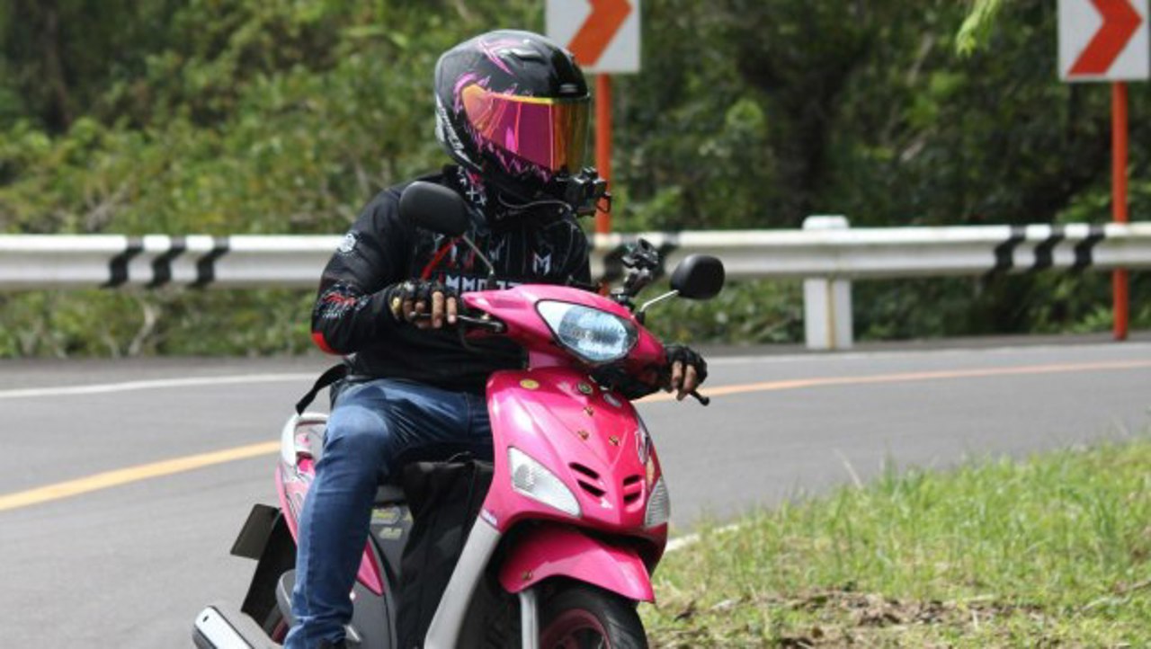 Fără permis și sub influența alcoolului și a drogurilor: Un tânăr din capitală, amendat cu 140 de mii de lei