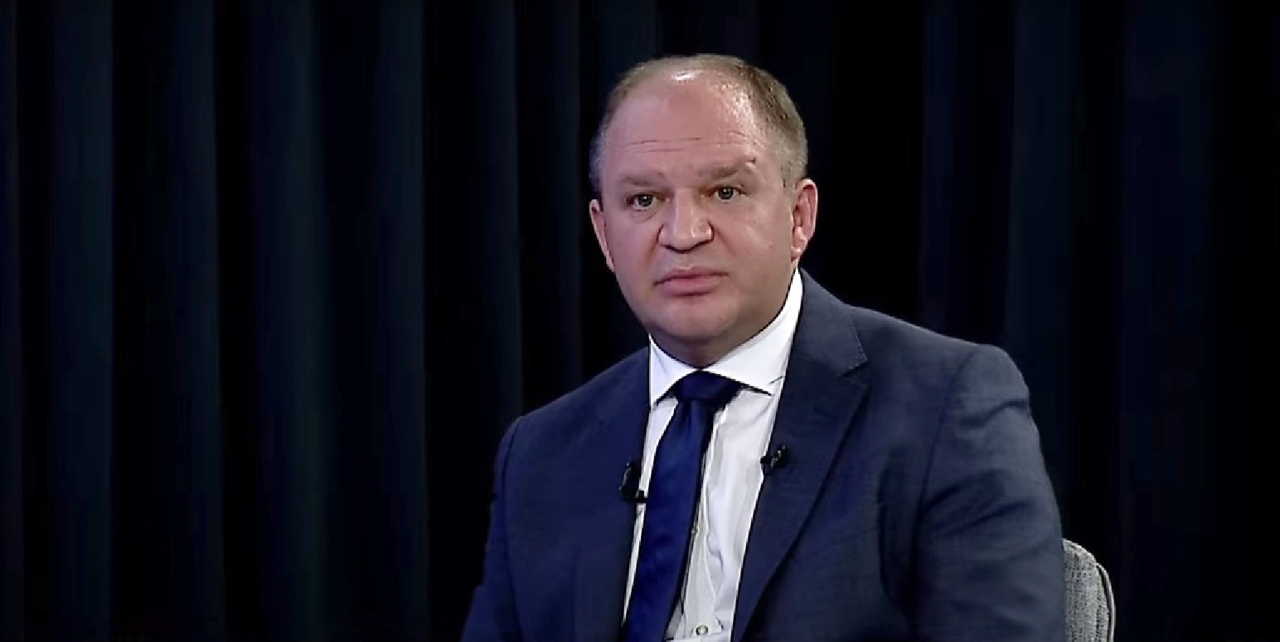 Primarul capitalei vrea soluții în Parlament pentru parcări și traficul din Chișinău