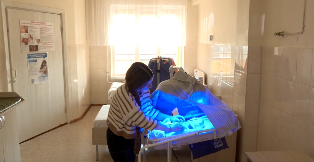 Au venit pe lume prea devreme, dar au câștigat lupta pentru viață: Poveștile copiilor născuți prematur în R. Moldova