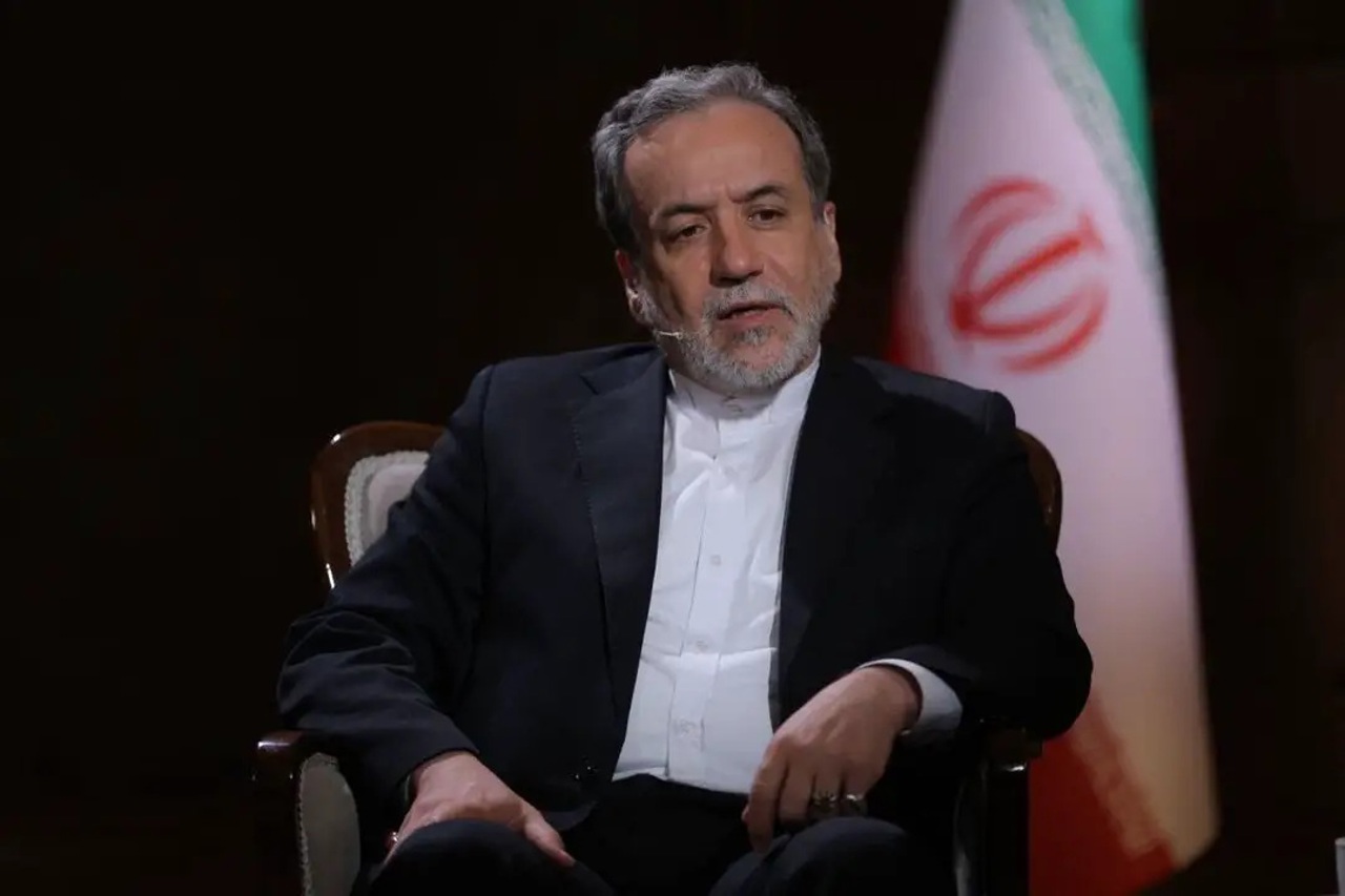 Iran FM to meet Putin amid US strikes