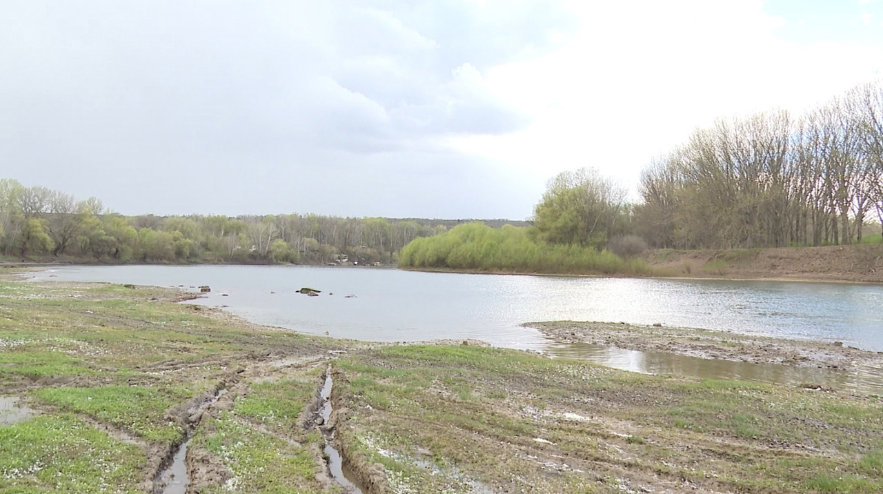 The Nistru basin's hydrological situation is difficult, with declining water reserves in the Novodnistrovsk reservoir