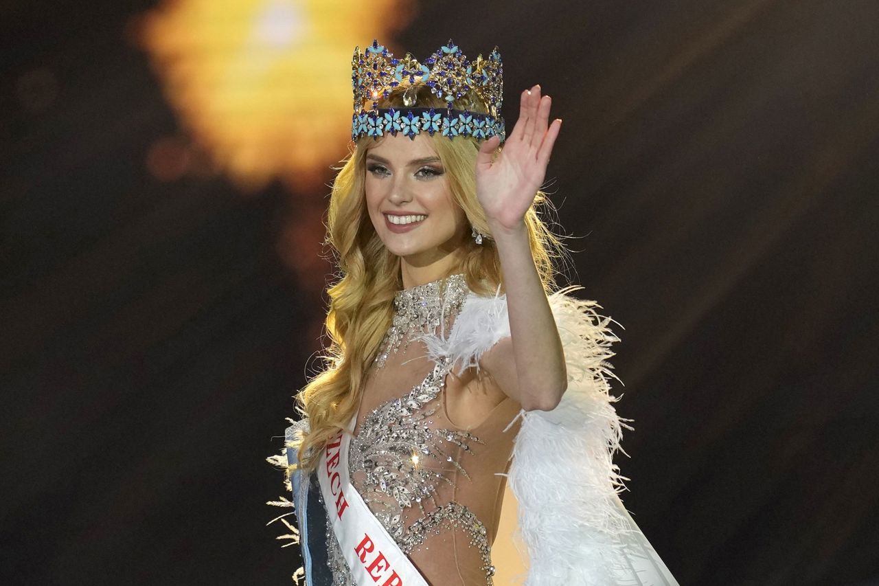 Krystyna Pyszková este noua Miss World 2024