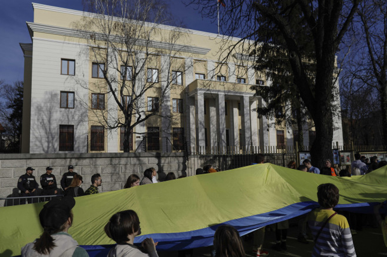 Manifestație în susținerea Ucrainei, desfășurată la București. „Să reamintim că războiul continuă”