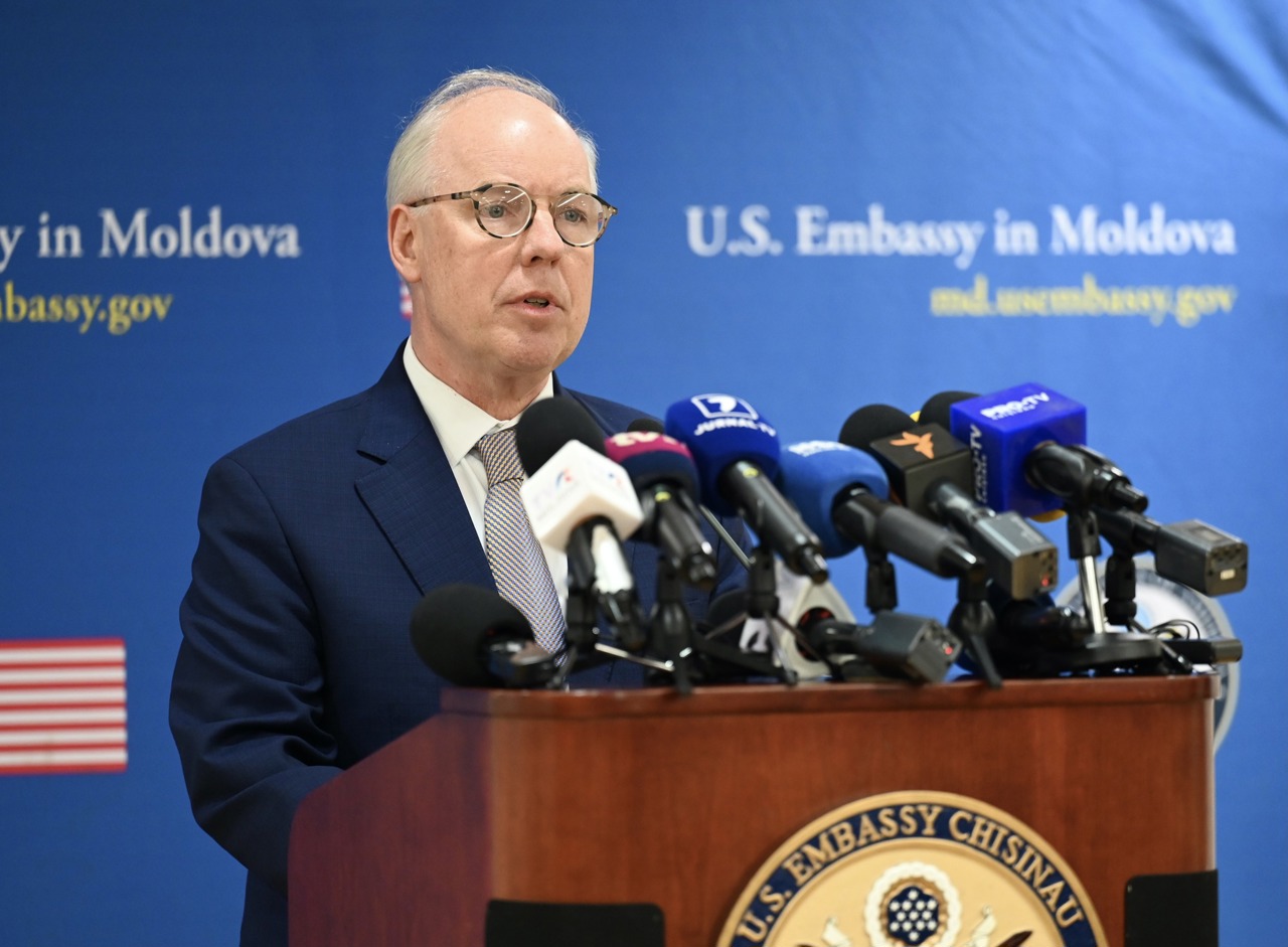 Ambassador Kent Logsdon, message after the investiture of the Recean Government: "We look forward to continuing to work with the government and people of Moldova"