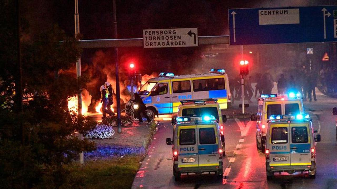 Israeli embassy in Stockholm targeted in bomb attempt