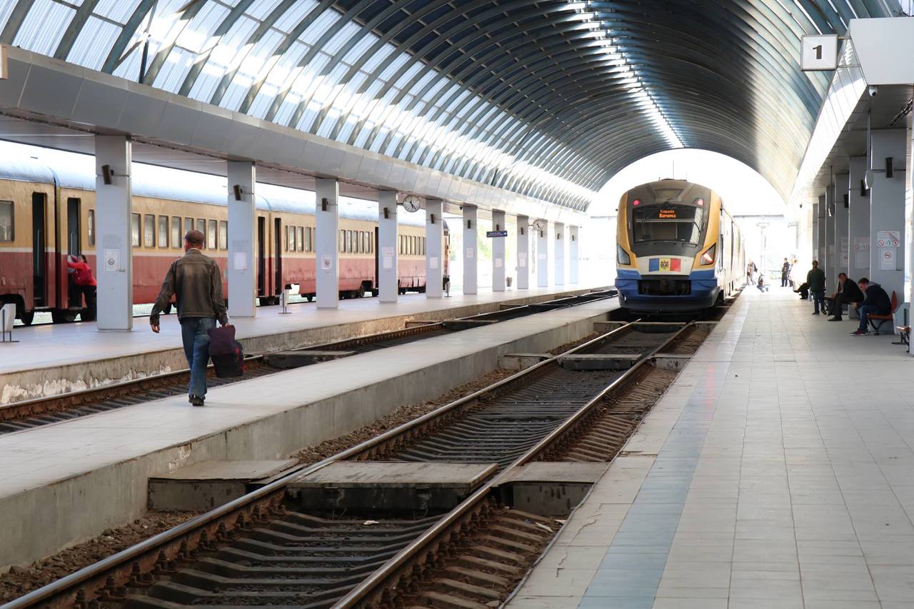 Еврокомиссия передала грантовые соглашения на электрификацию участка железной дороги Яссы-Унгены