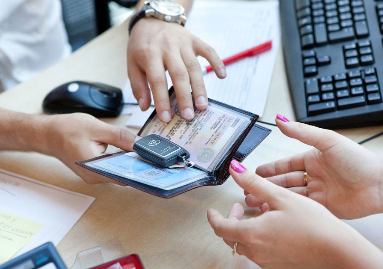 Înmatricularea vehiculelor va fi simplificată pentru persoanele fizice