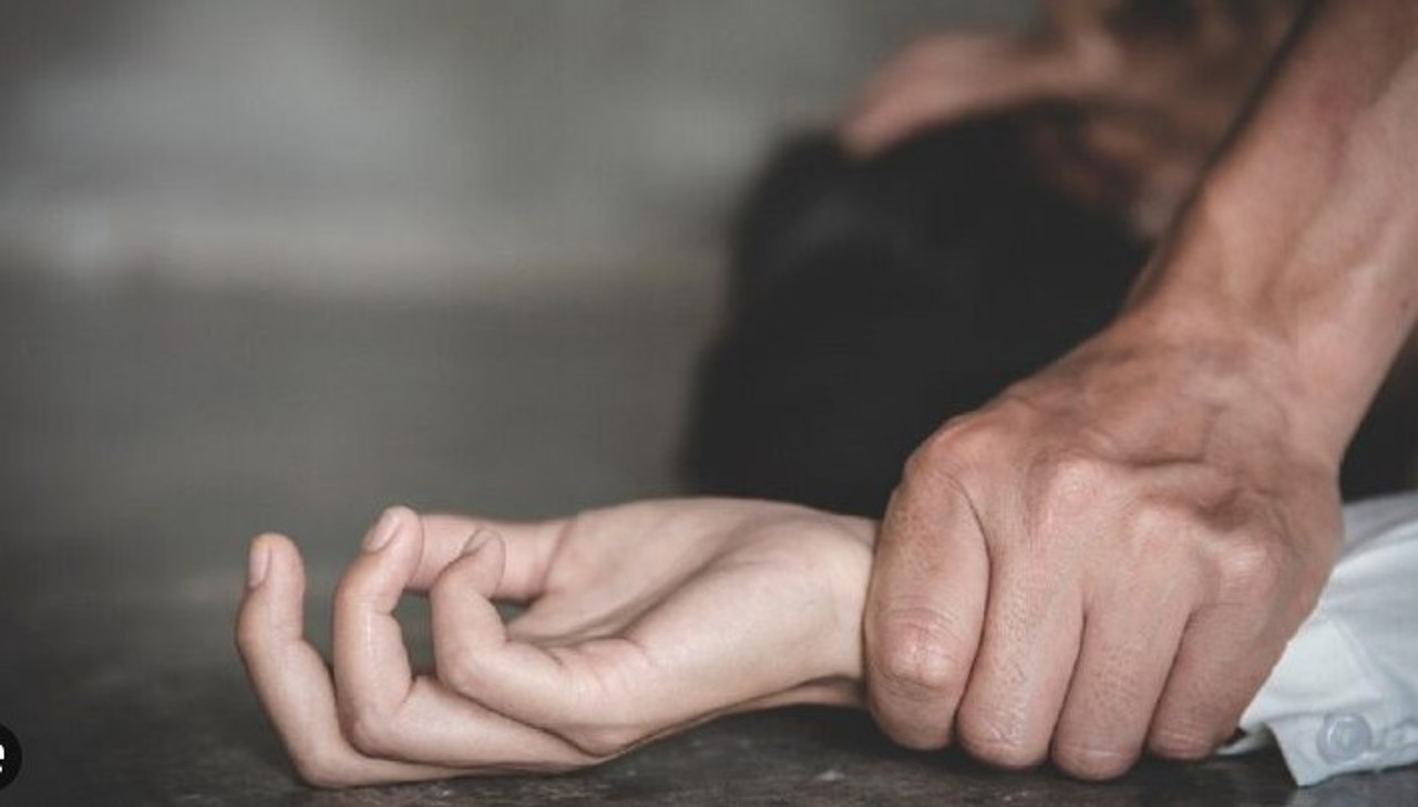 Tânără din Ialoveni, răpită, amenințată și violată: Făptașii riscă până la 12 ani de închisoare