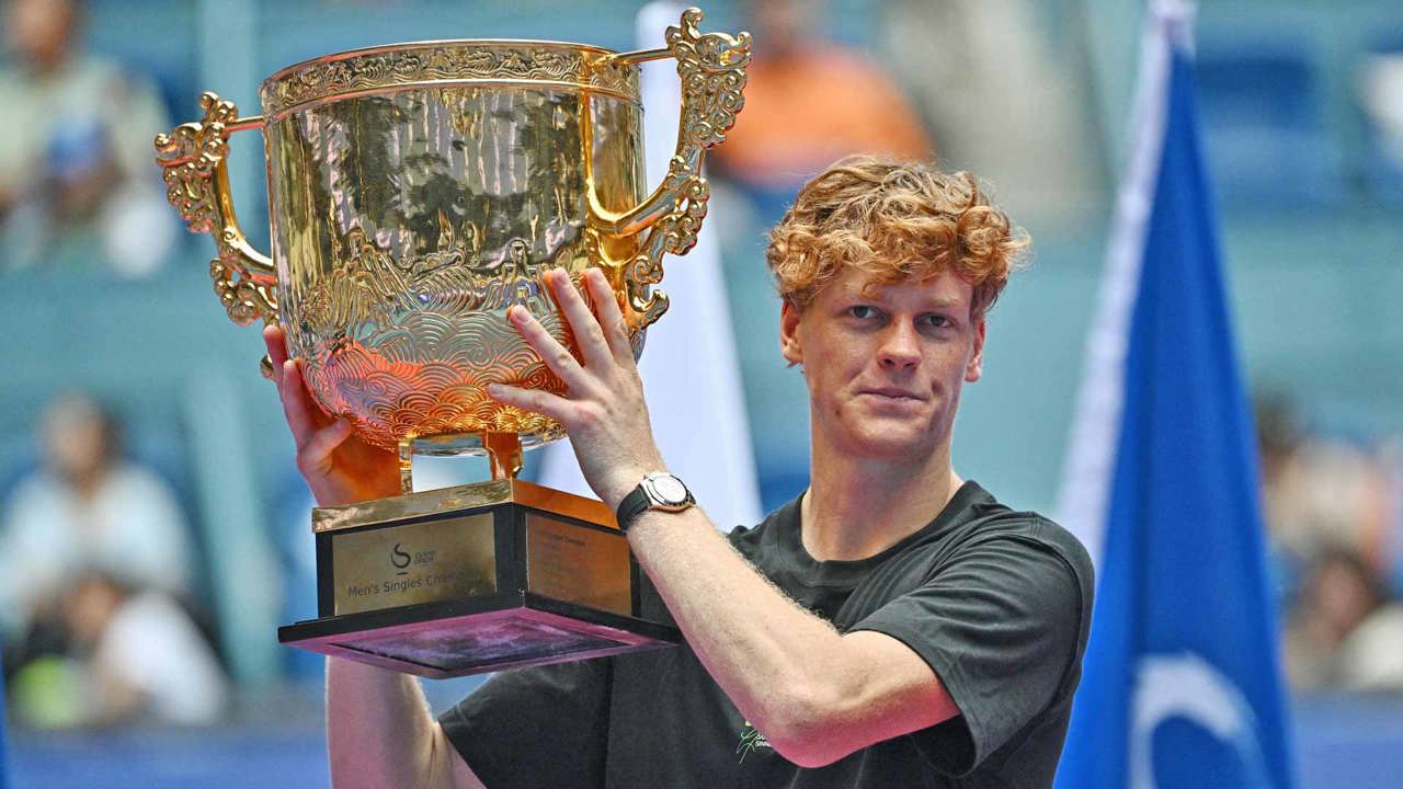 Tenismanul Jannik Sinner a cucerit trofeul la turneul ATP de la Beijing