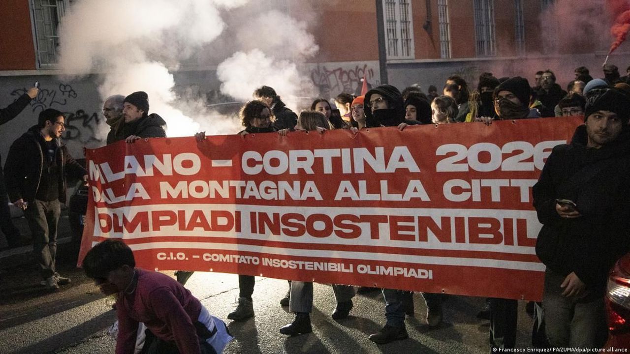 Proteste anti-Olimpiadă la Milano: violențe în stradă și sabotaj feroviar în nordul Italiei