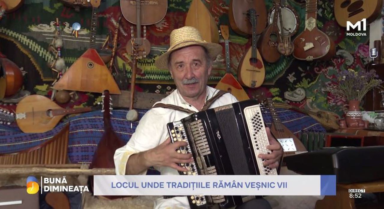 VIDEO | Strășeni showcases over 100 rare musical instruments