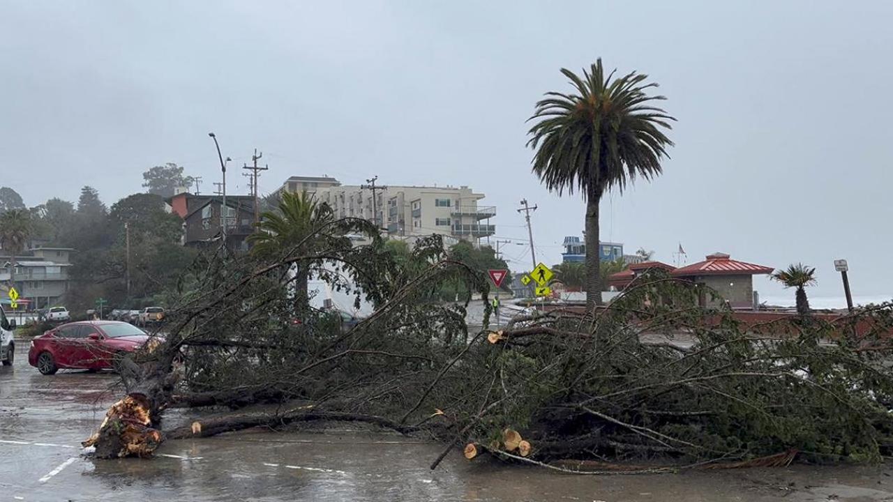 At least 23 killed and thousands without power as severe storms and tornadoes hit central US