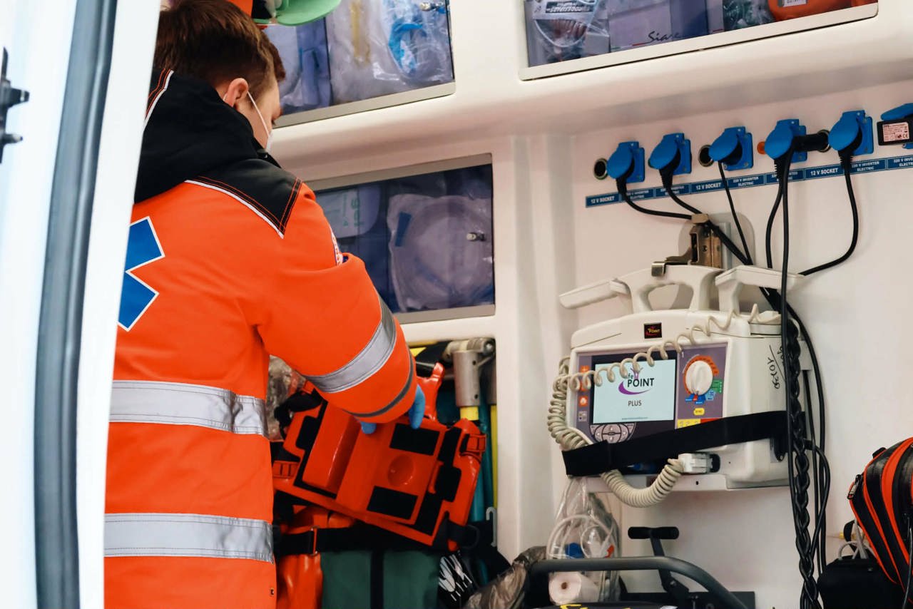 Thousands of ambulance interventions in a week: over 6,000 patients hospitalized