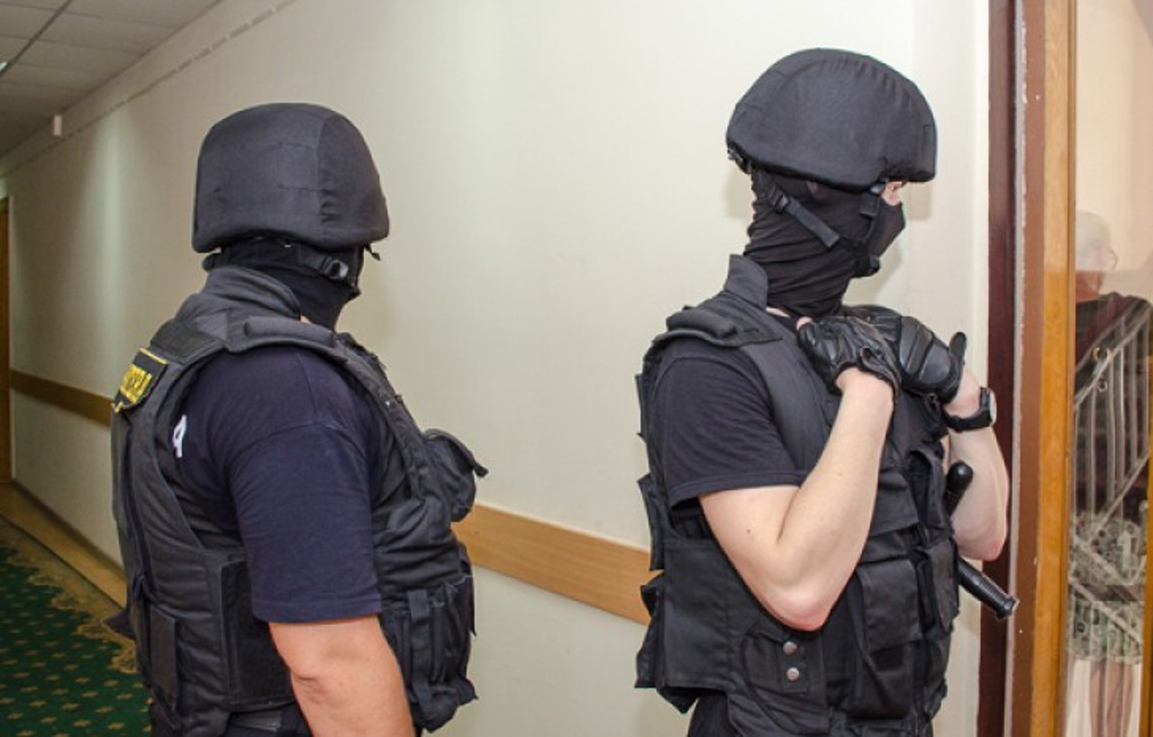 Dosarul „AMNISTIA”: Persoanele suspectate că ar fi facilitat eliberarea condamnaților pe viață, în schimbul mitei, anchetate penal