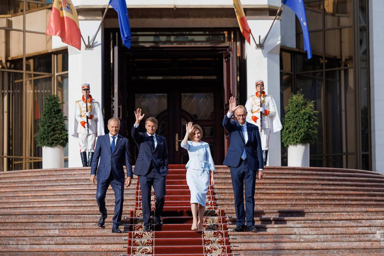 EU accession talks for Moldova could begin this autumn, leaders announce