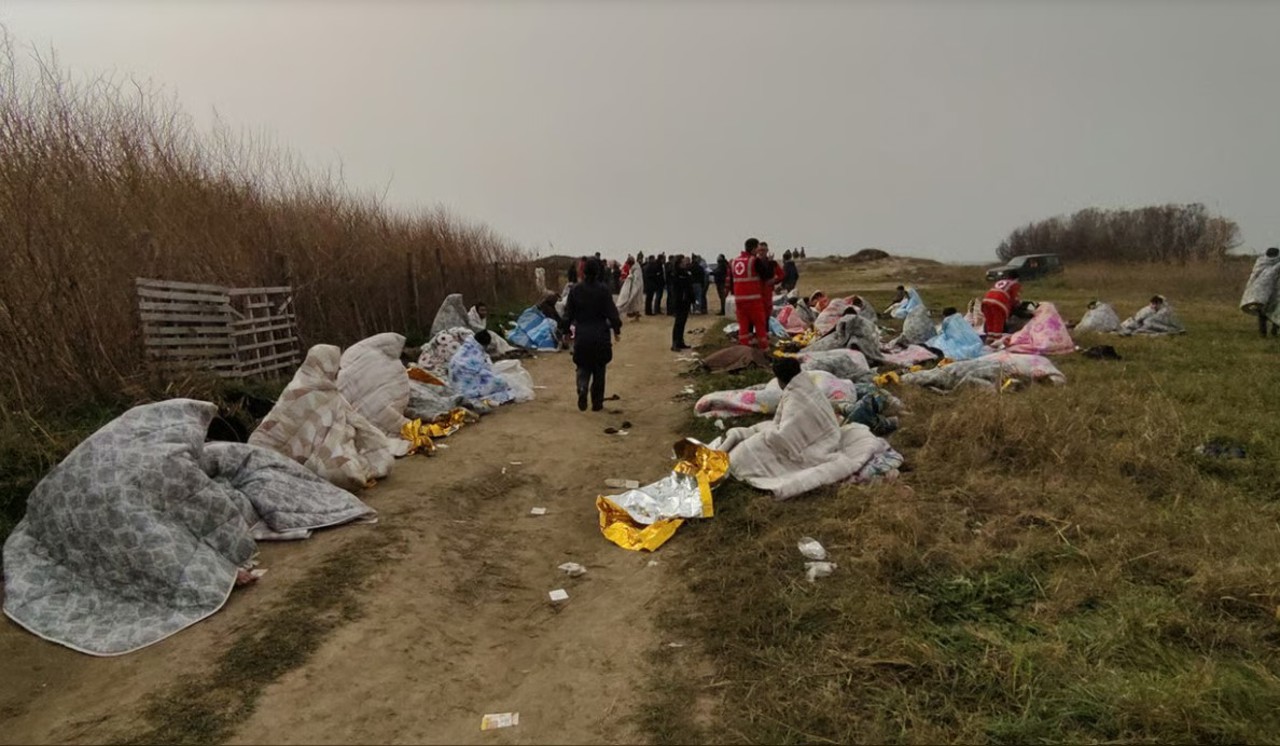 Dozens of migrants have been killed in a shipwreck off the coast of Italy