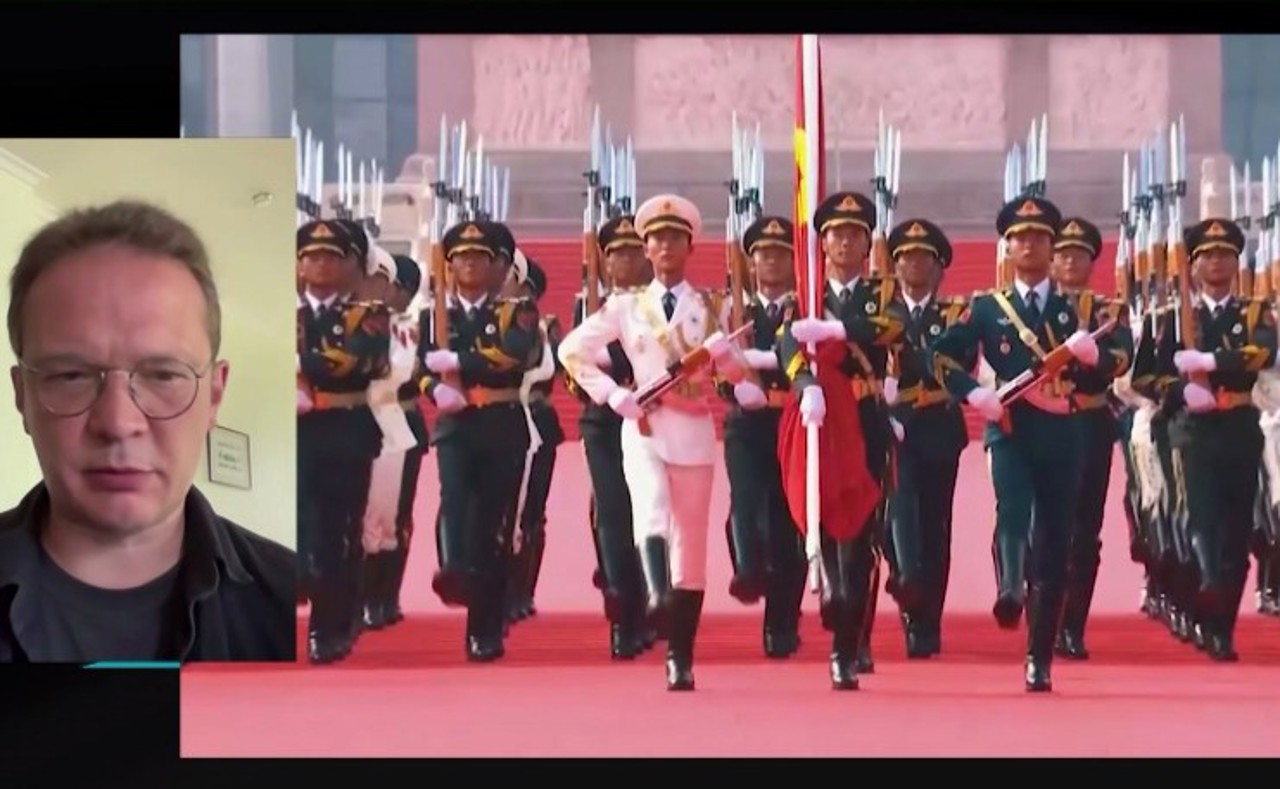 Шеф-редактор "Новой газеты Европа" Кирилл Мартынов: Вторая мировая война становится предметом споров лидеров