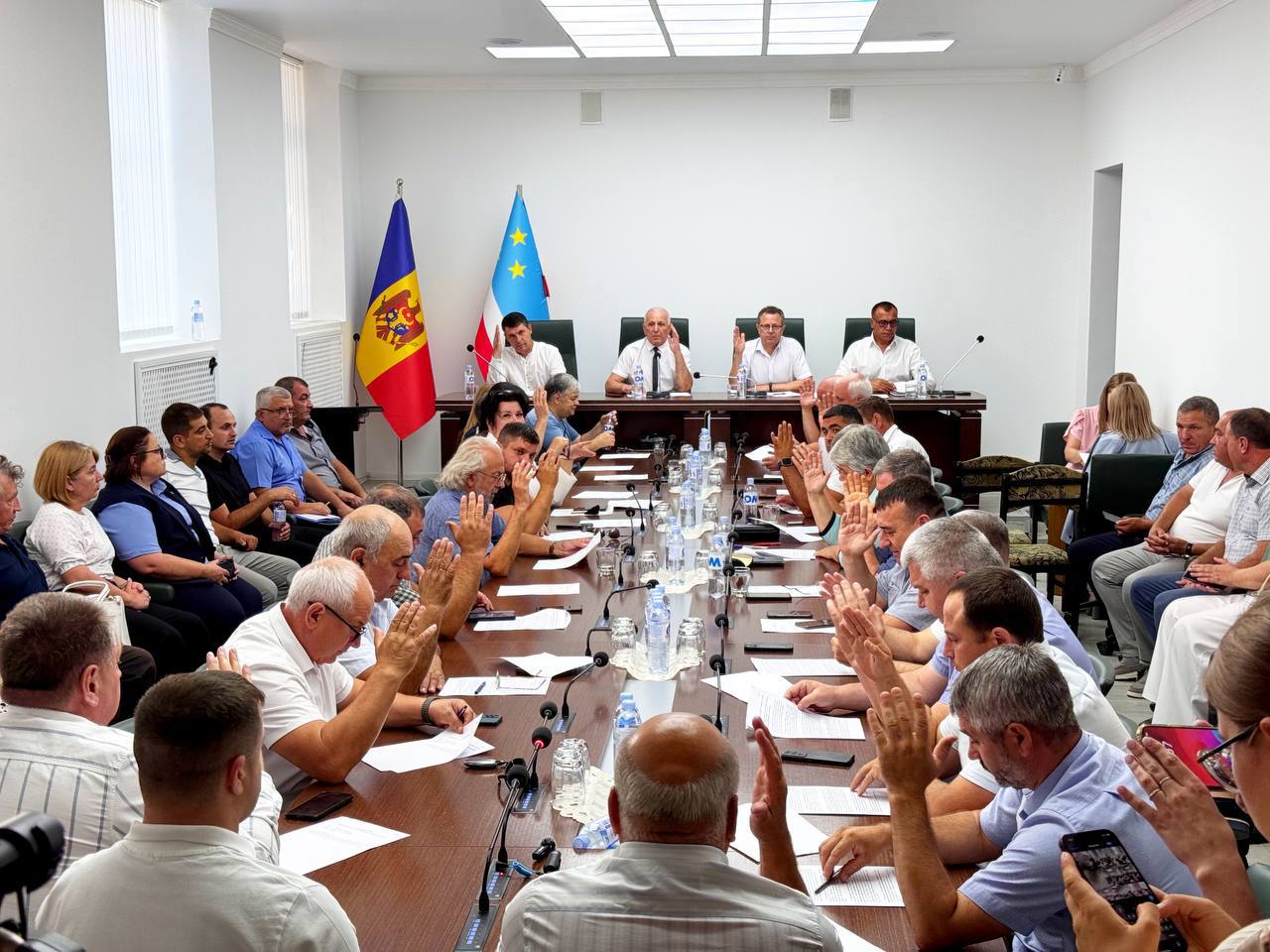 Rezoluție: Adunarea Populară cere „eliberarea imediată” a bașcanei Guțul. Expert: „Este o sfidare a ordinii constituționale”