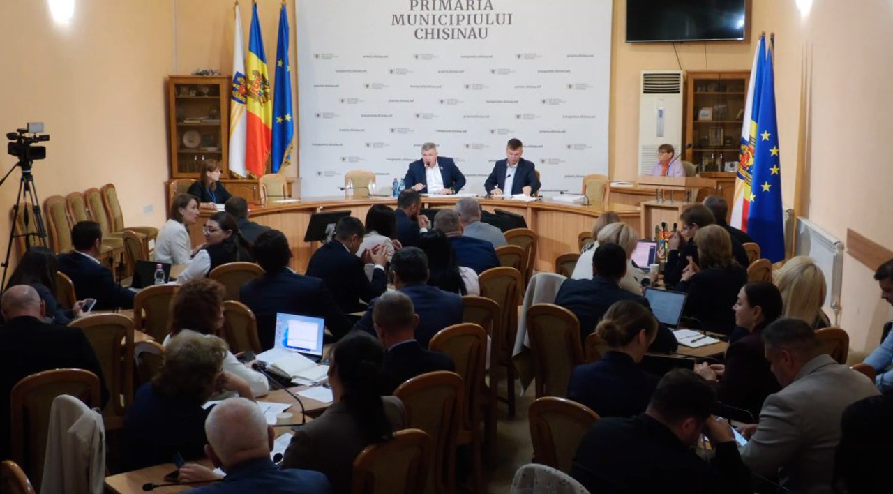 Bugetul Chișinăului, suplimentat cu 2.8 milioane de lei. Cei mai mulți bani sunt pentru extinderea accesului la internet