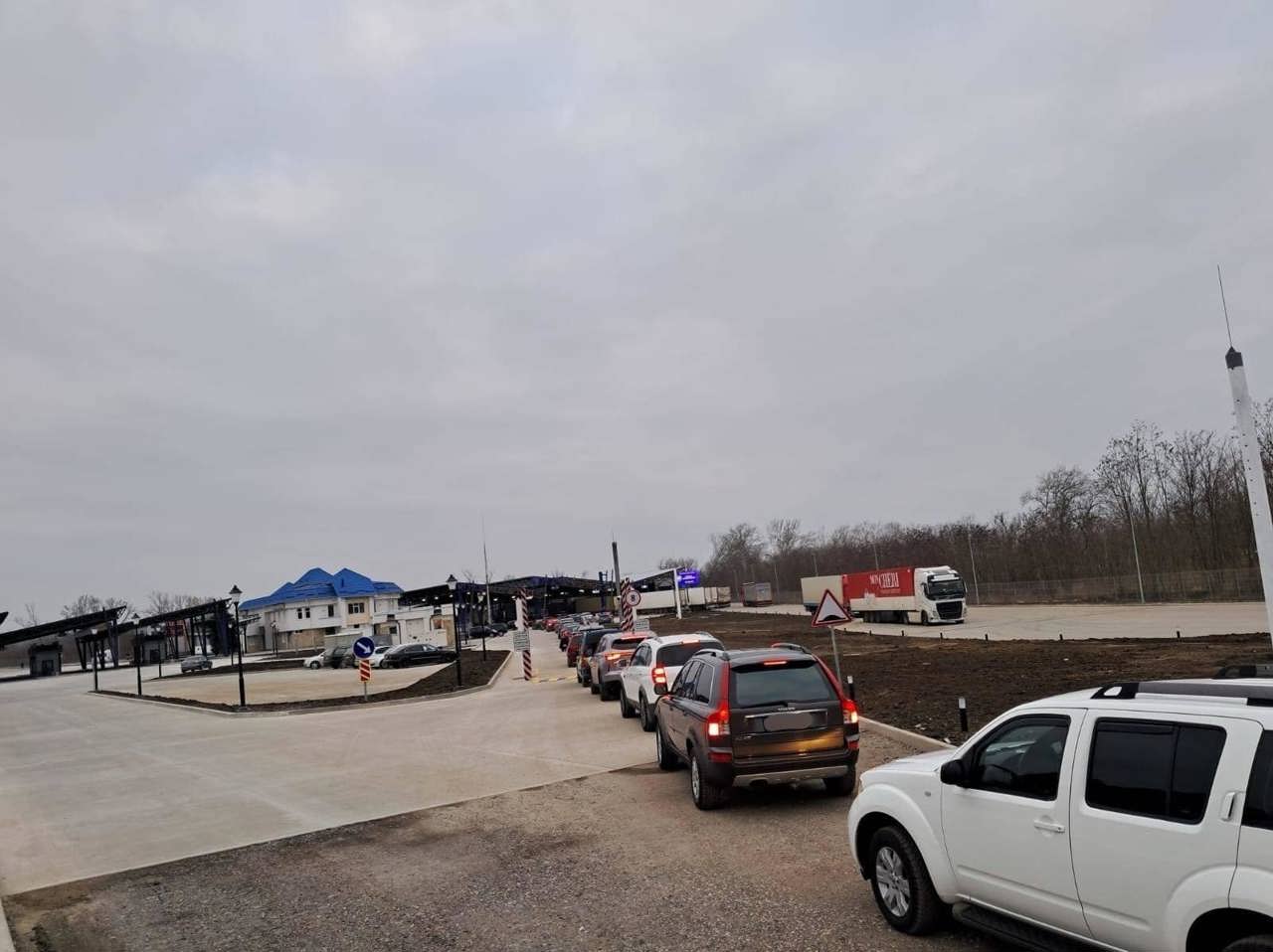 Flux majorat de călători în punctele de frontieră Sculeni și Leușeni