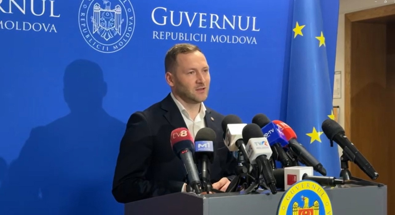Defrișări ilegale în păduri: Un director de întreprindere, trei șefi de ocoale silvice, un inginer și un șef de pepinieră, demiși 