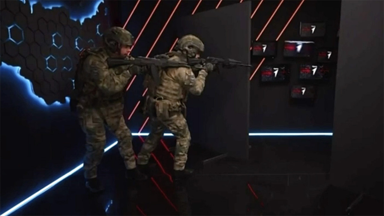 Din banca școlii pe „câmpul de luptă”: Elevii ruși participă la simulări militare