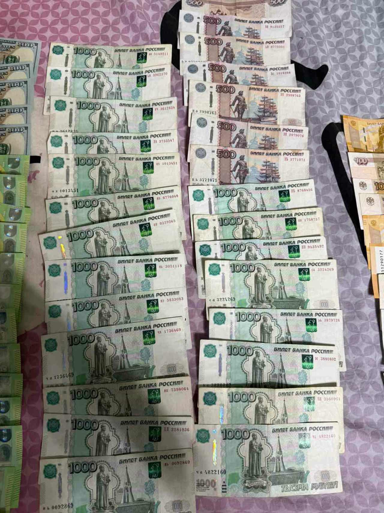 Раскрыта схема незаконного финансирования политических партий с использованием средств из РФ: изъято более 800 тысяч леев, один человек задержан 