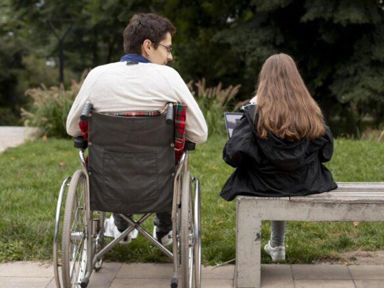 Примэрия Кишинева несет прямую ответственность за оплату труда персональных ассистентов, а Правительство не намерено оказывать финансовую поддержку