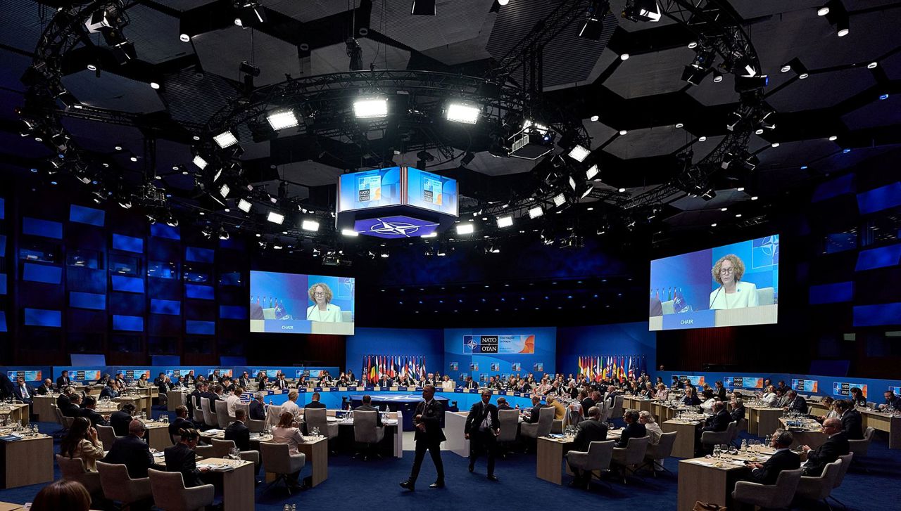 Corespondență Dan Alexe // Summitul NATO: spaimele privind retragerea americană din Europa, potolite, și câteva concluzii consensuale