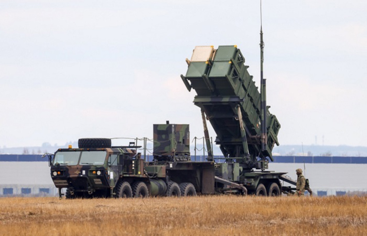 США приостановили поставки зенитных ракет и высокоточных боеприпасов Украине