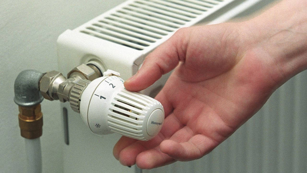 Unii vor căldură, alții - îndură. Ce spun chișinăuienii despre o eventuală livrare a agentului termic 