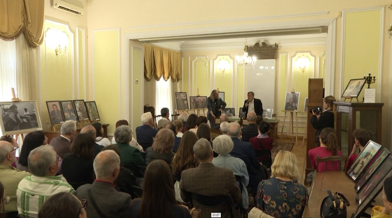Zilele Literaturii Române, la Chișinău: Întâlniri cu scriitorii de pe ambele maluri ale Prutului, dezbateri literare și recitaluri de poezie